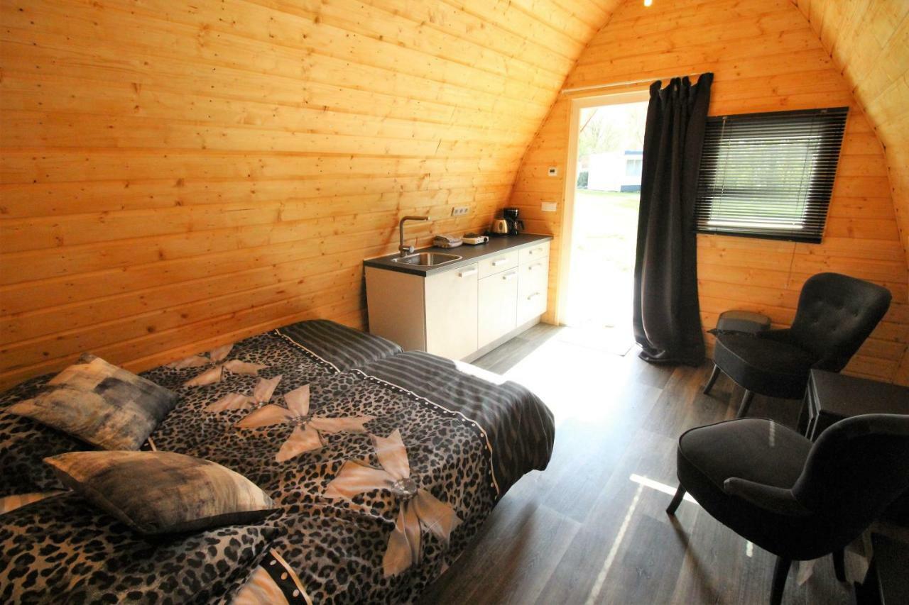Luxe Eco Pod op Camping de Stal Drijber Buitenkant foto